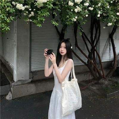 湖上女郎